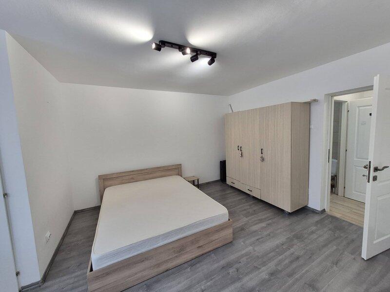 Berceni, garsoniera,